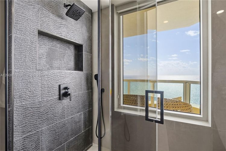 Acqualina #3906 image #20