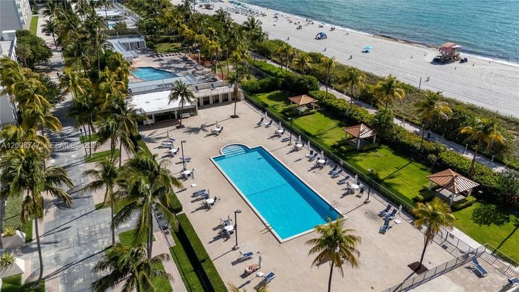 Oceanfront Plaza #803 image #11