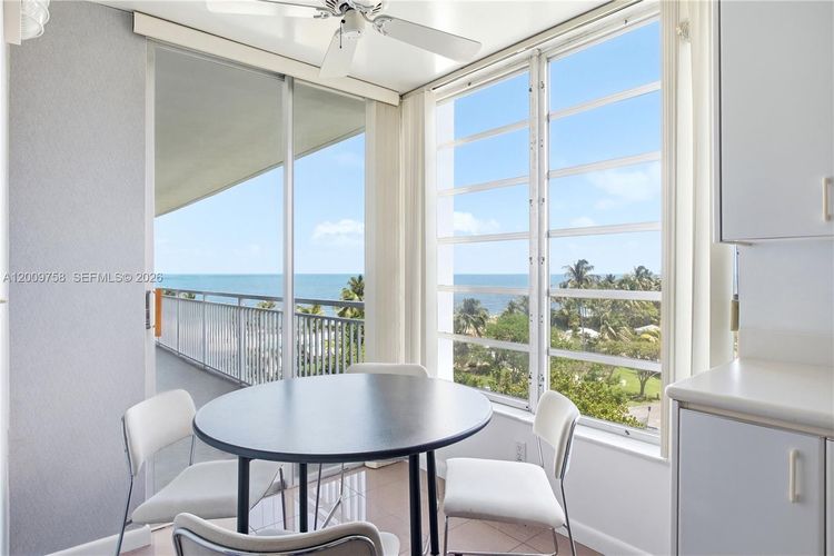 Sands of Key Biscayne #7L image #10