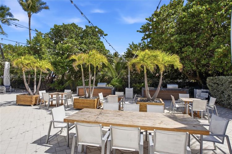 Sands of Key Biscayne #7L image #24