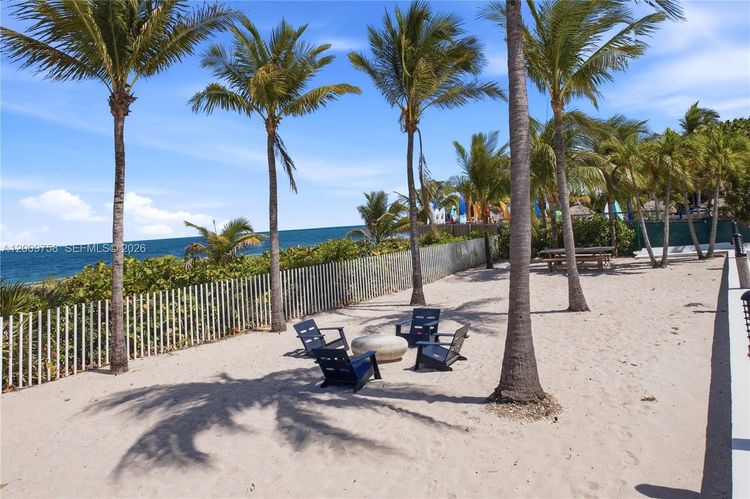 Sands of Key Biscayne #7L image #26