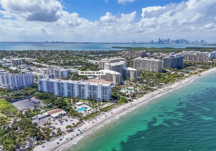 Sands of Key Biscayne #7L image #31