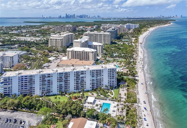 Sands of Key Biscayne #7L image #32