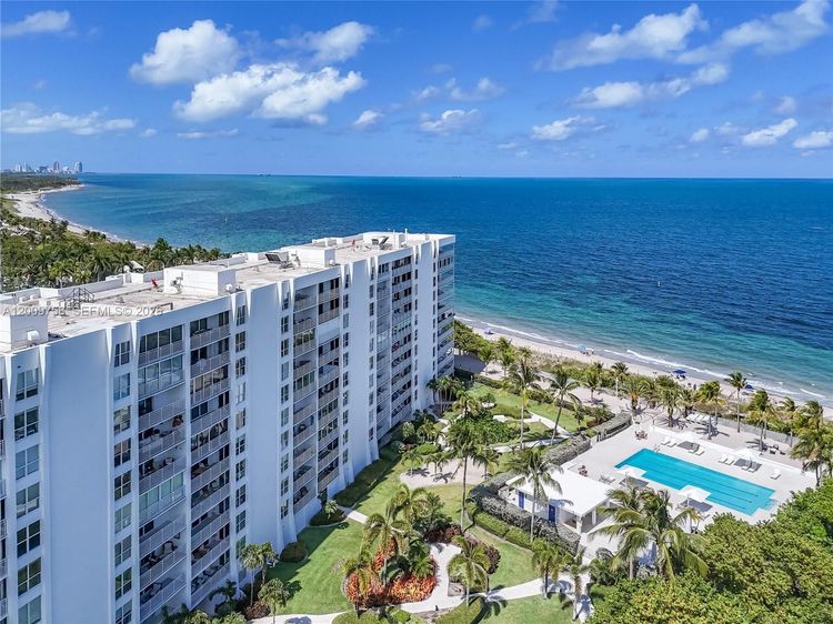 Sands of Key Biscayne #7L image #37