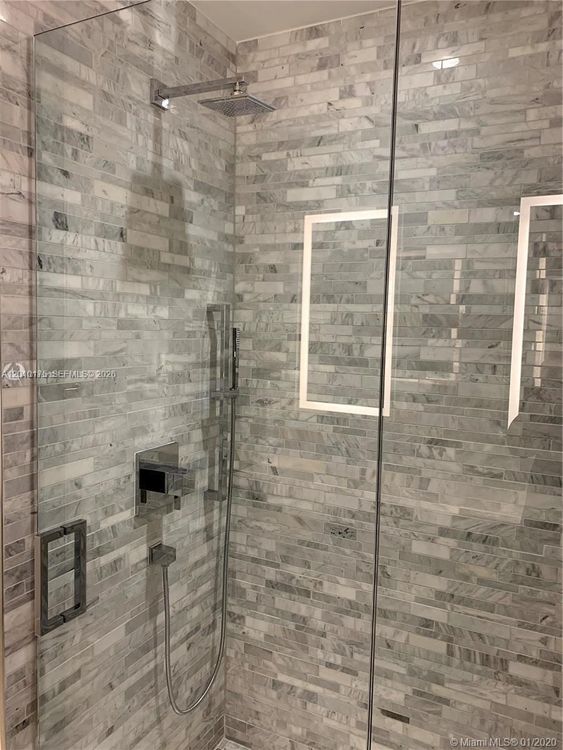 Paramount Miami Worldcenter #2700 image #12