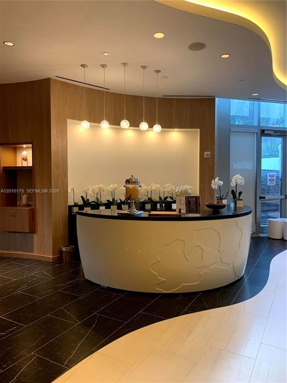 Paramount Miami Worldcenter #2700 image #20