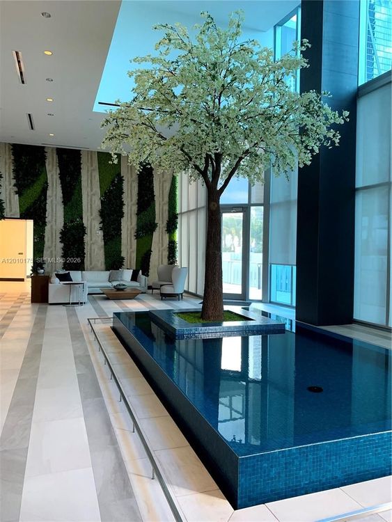 Paramount Miami Worldcenter #2700 image #30