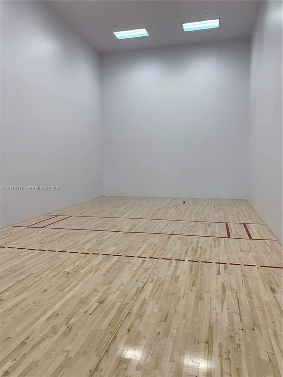 Paramount Miami Worldcenter #2700 image #35