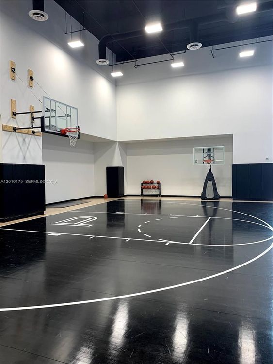 Paramount Miami Worldcenter #2700 image #36