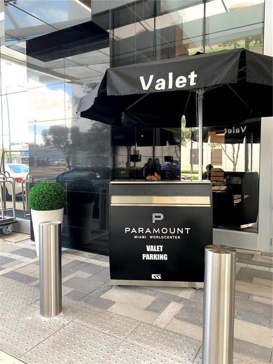 Paramount Miami Worldcenter #2700 image #39
