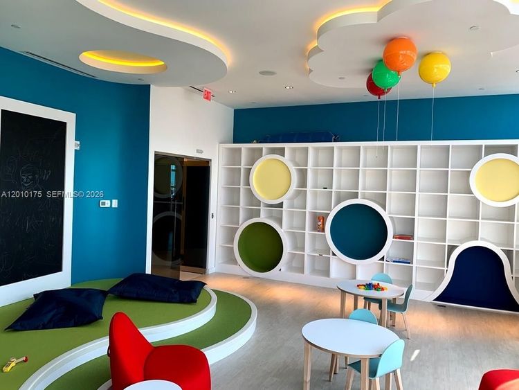 Paramount Miami Worldcenter #2700 image #48