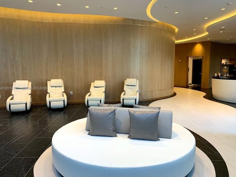 Paramount Miami Worldcenter #2700 image #52