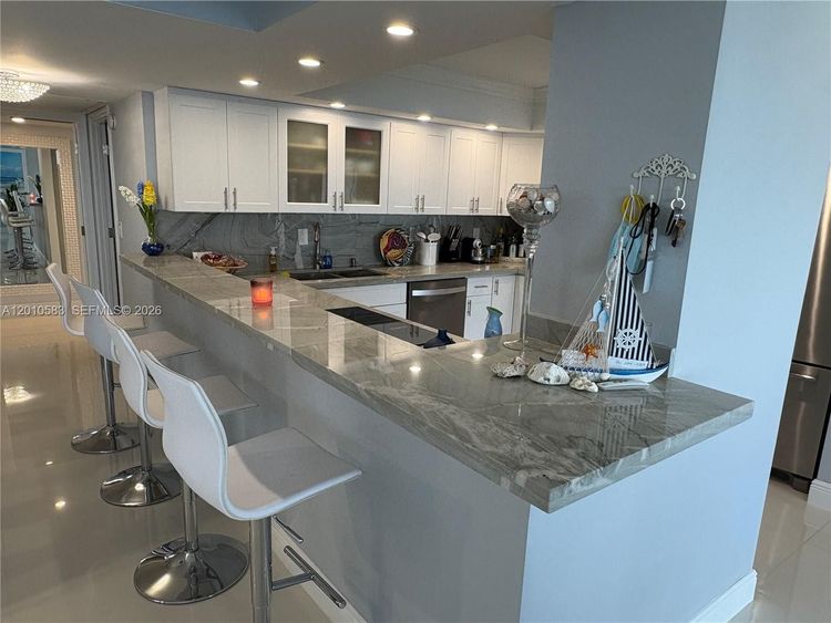 Parker Plaza Estates #1812 image #9