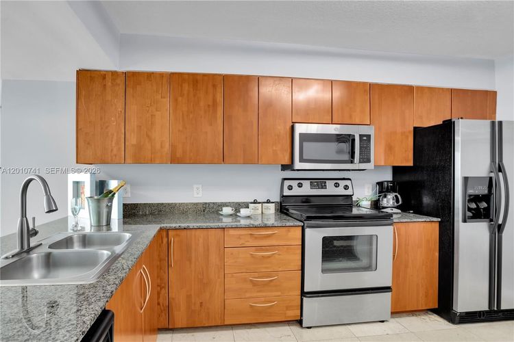The Club at Brickell #3515 image #11