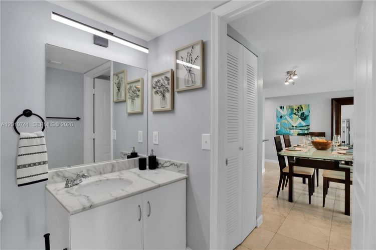 The Club at Brickell #3515 image #27