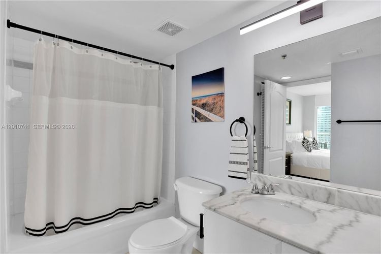 The Club at Brickell #3515 image #29