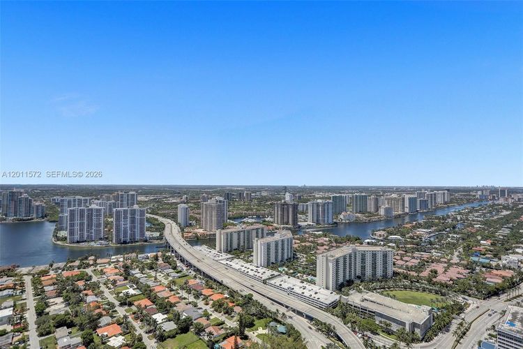 Residences by Armani Casa #4302 image #29