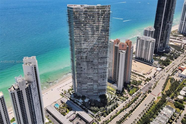 Residences by Armani Casa #4302 image #34