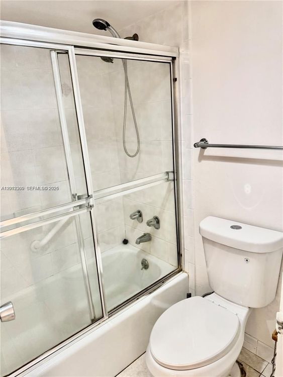 Arlen House East #1903 image #9