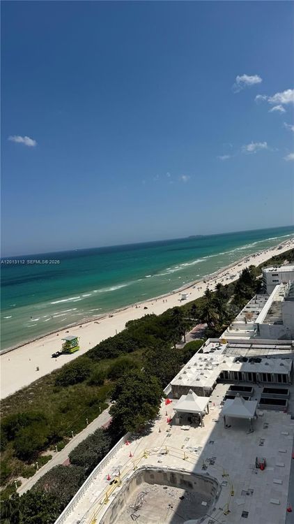 Oceanside Plaza #14E image #17