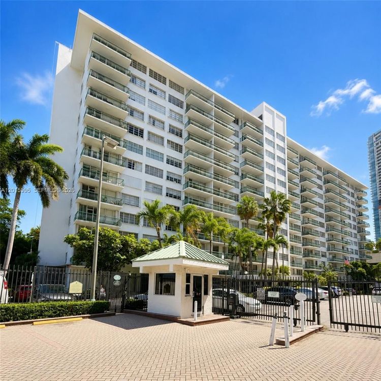 Brickell Bay Tower #1104 image #15