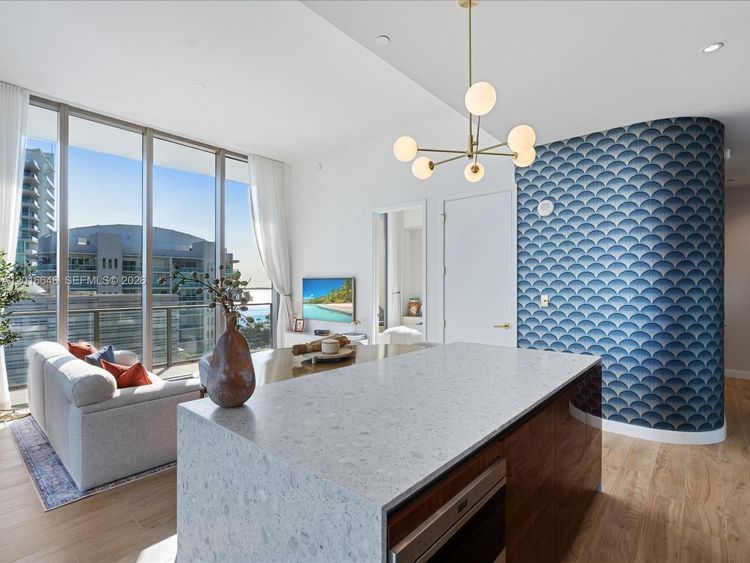 Mr. C Residences Bayshore Tower #1710 image #13