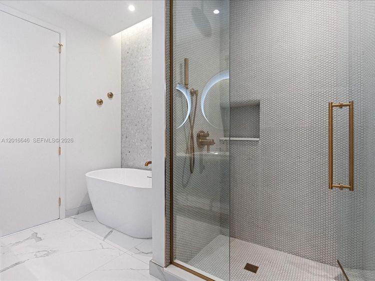 Mr. C Residences Bayshore Tower #1710 image #27