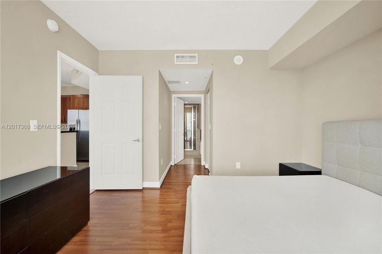 1300 Ponce #703 image #38