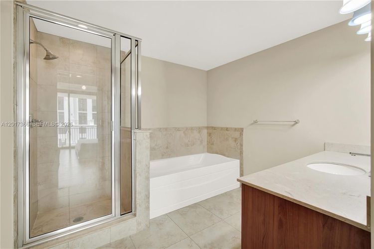 1300 Ponce #703 image #40