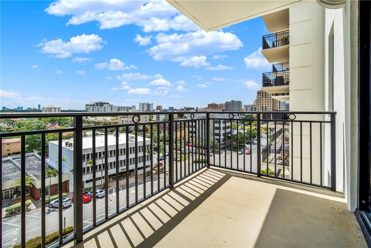 1300 Ponce #703 image #44