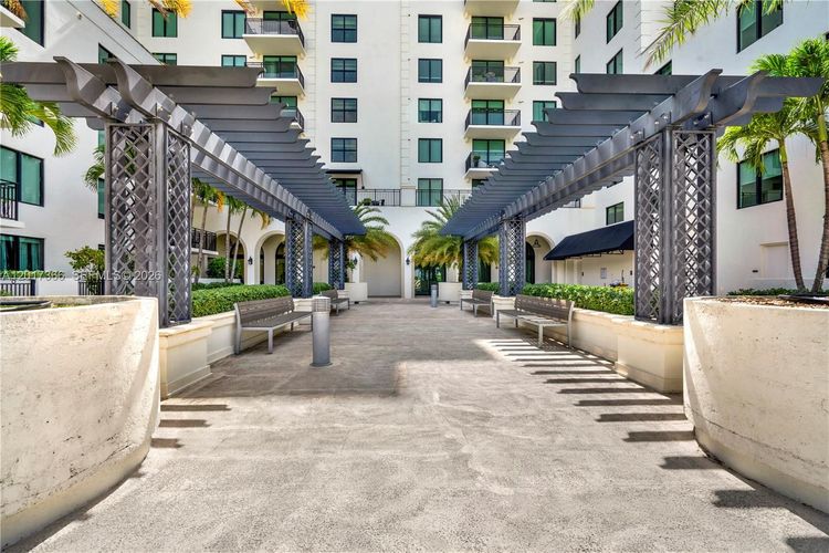 1300 Ponce #703 image #8