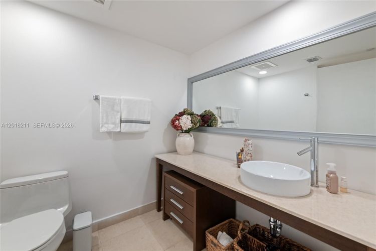 Icon Brickell I #904 image #15