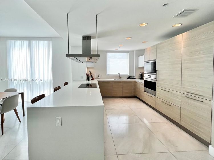 Marina Palms Yacht Club and Residences South Tower #1102 image #12