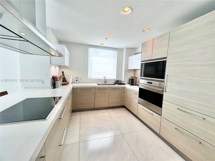 Marina Palms Yacht Club and Residences South Tower #1102 image #14
