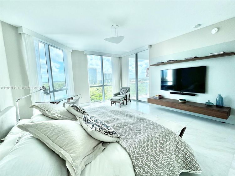 Marina Palms Yacht Club and Residences South Tower #1102 image #18