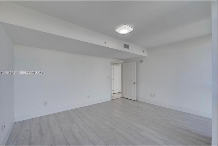 400 Sunny Isles #801 image #27