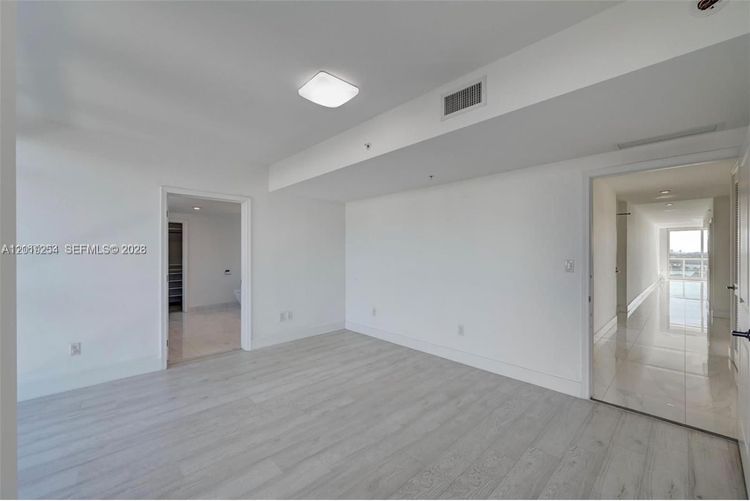 400 Sunny Isles #801 image #28