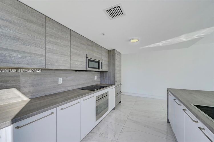 400 Sunny Isles #801 image #7