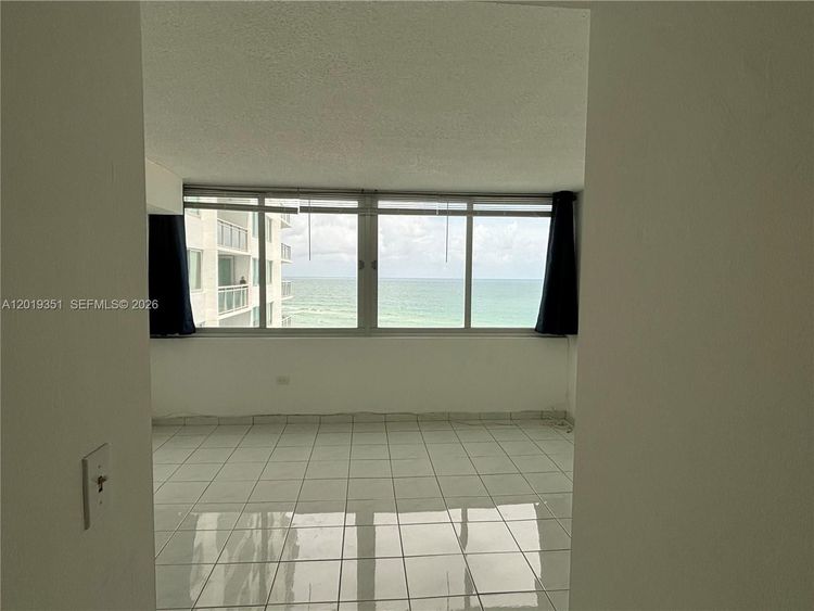 Burleigh House #912 image #12