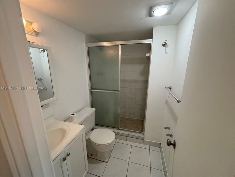 Burleigh House #912 image #15