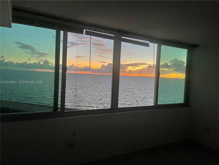 Burleigh House #912 image #16