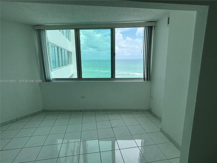 Burleigh House #912 image #23