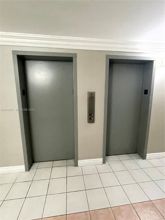 Burleigh House #912 image #34