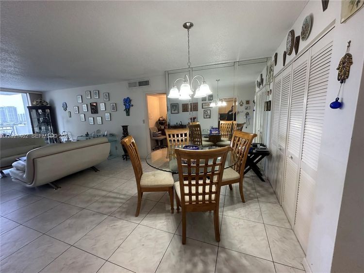 Parker Plaza Estates #908 image #11