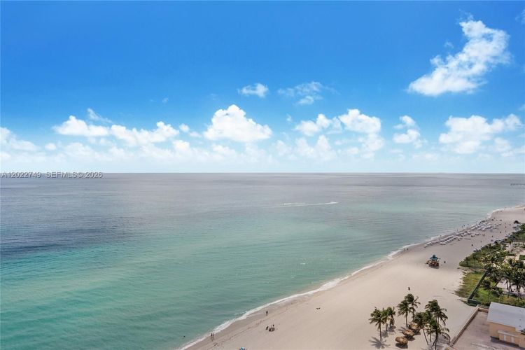 Turnberry Ocean Club Residences #1804 image #28