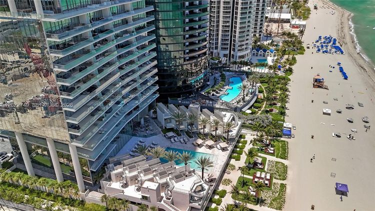 Turnberry Ocean Club Residences #1804 image #31