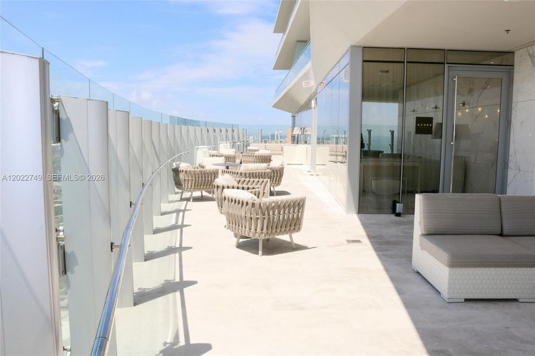 Turnberry Ocean Club Residences #1804 image #35