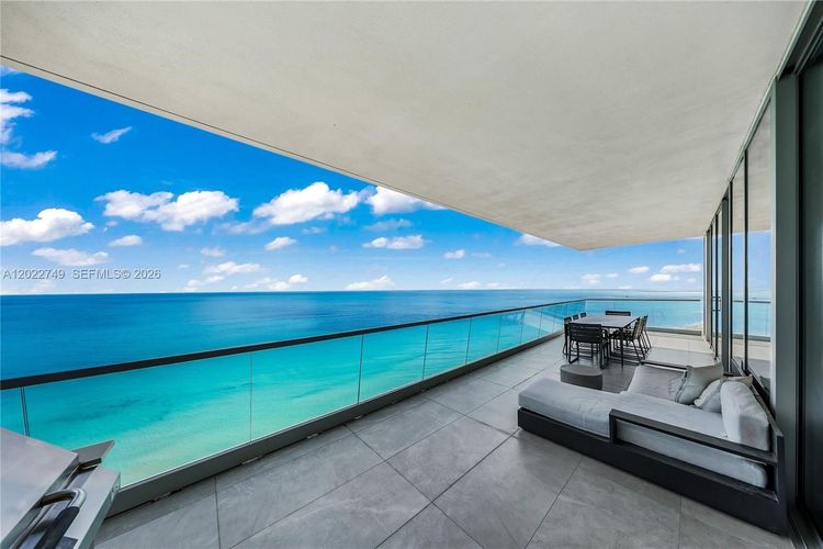 Turnberry Ocean Club Residences #1804 image #7