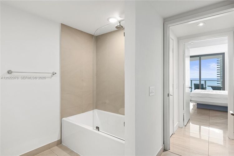 Hyde Resorts & Residences #2209 image #9