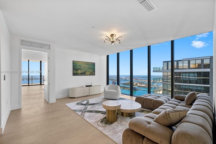 Aria Reserve South Tower #PH6005 image #7